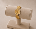 Bracelet dorée à fleur